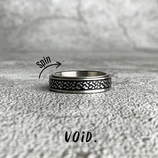 Patterned Spinner Stainless Steel Ring - RING94VD